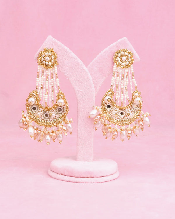 Aarzoo Set (Earrings & Mathapatti)