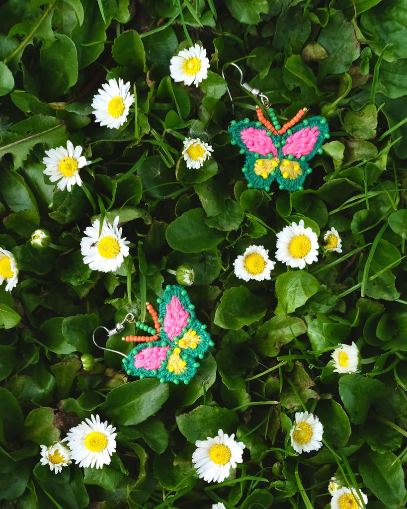 3D Peacock Pansy Butterfly Earrings - Green - TONOTO