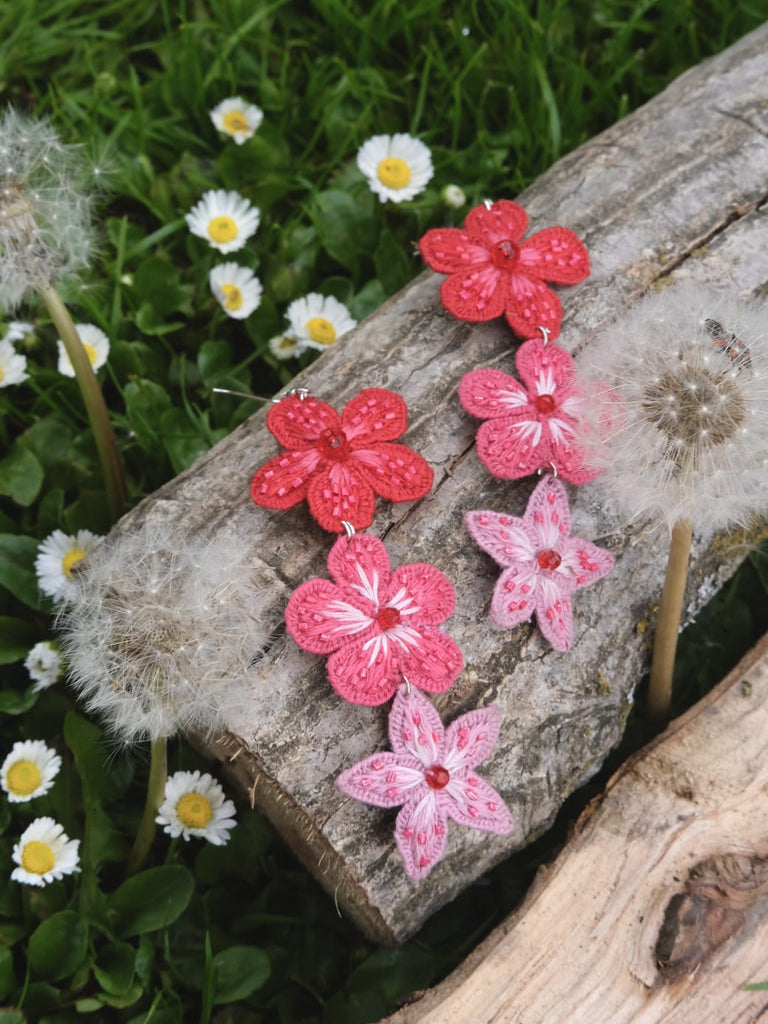 3D Sweet Pea Earrings- Red - TONOTO