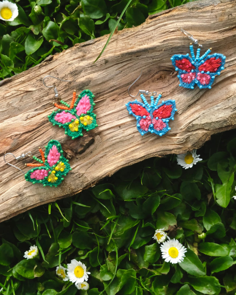 3D Peacock Pansy Butterfly Earrings - Blue - TONOTO